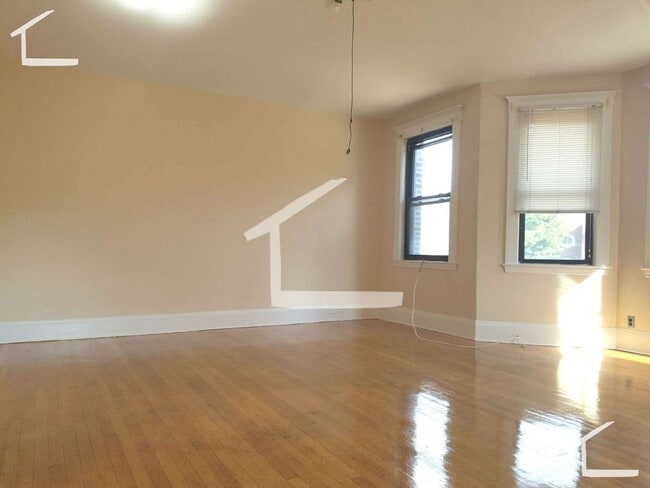 215 Chestnut Hill Ave