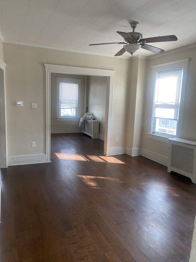 Photo - 29 Oakwood Ln