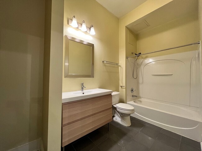 Photo - 715 Sherman St Unidad 17