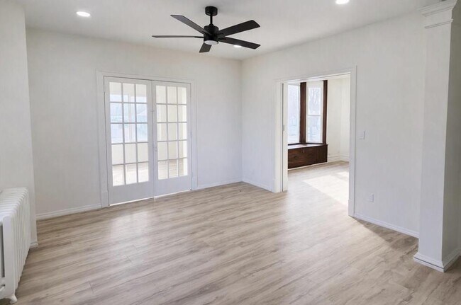 Photo - 1106 Becker Ave SW