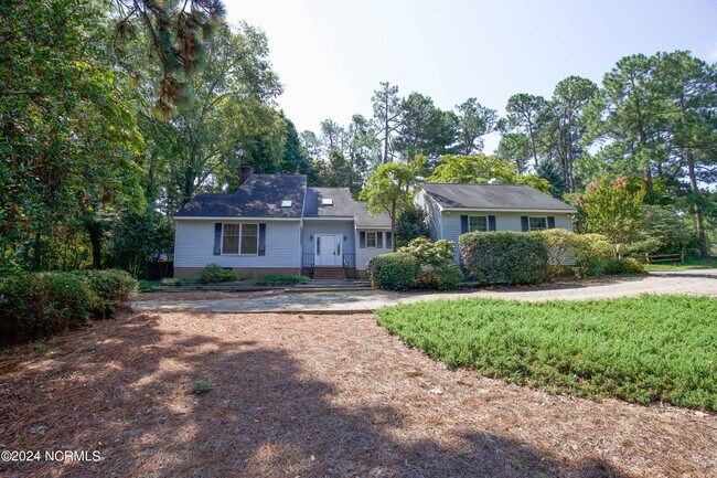 Photo - 115 Fox Hunt Ln House
