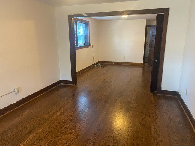 salas de estar y comedores - 4246 N Keeler Ave Unidad Apt B