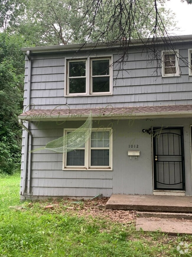 Building Photo - BRIGHT LAYOUT! Rental