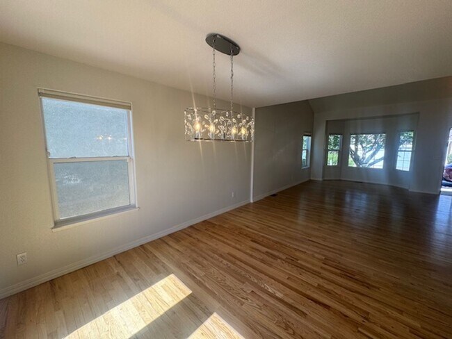 3321 Chestnut Glen Ln