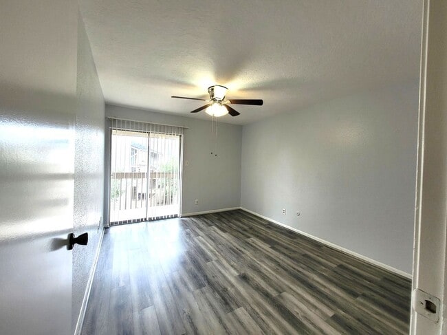 Photo - 3919 Fairmont Pkwy Unit 180