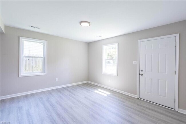 55 Phelps Cir