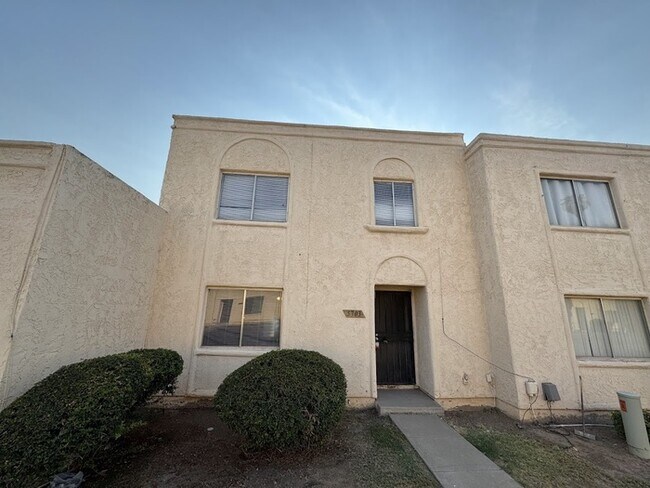 Building Photo - 5703 N 43rd Ln Rental