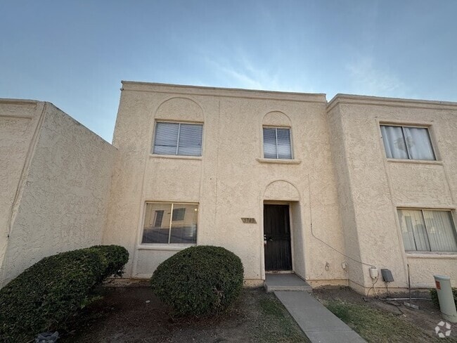 Building Photo - 5703 N 43rd Ln Rental