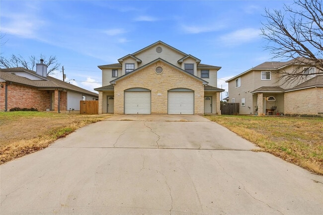 Photo - Room in Duplex on Gwendolyn Ln