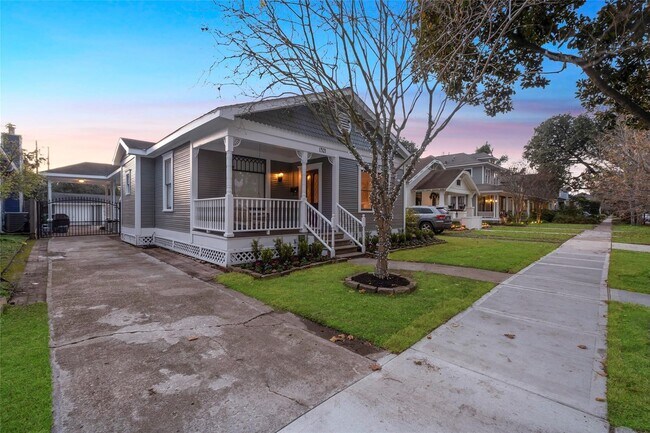Photo - 1321 Harvard St