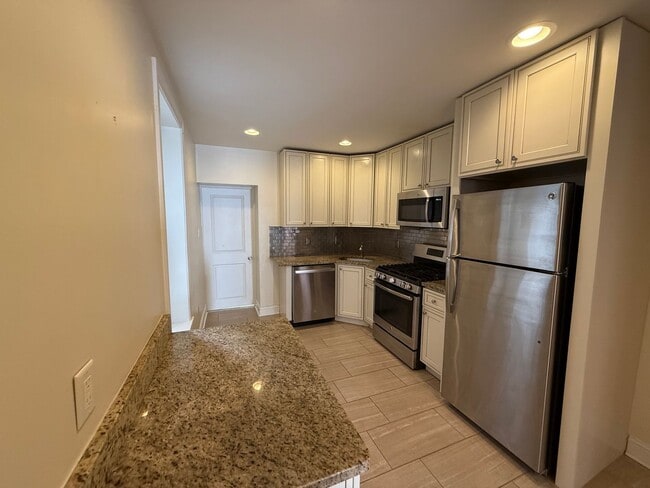 Photo - Charming Brick Rowhome Brewerytown
