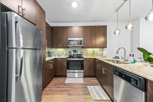 2051 Wittington Pl Unit 1170