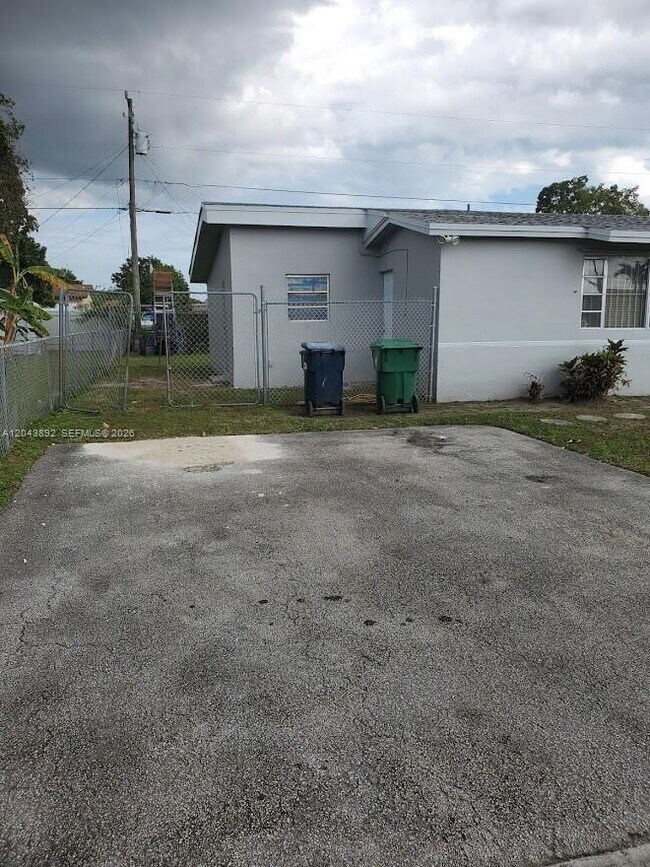 Photo - 14721 SW 104th Ave
