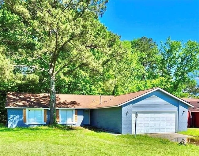 Building Photo - 3150 Cadiz Cir