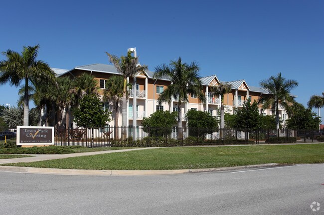 Town Park Crossing Apartments - Town Park Crossing Apartments