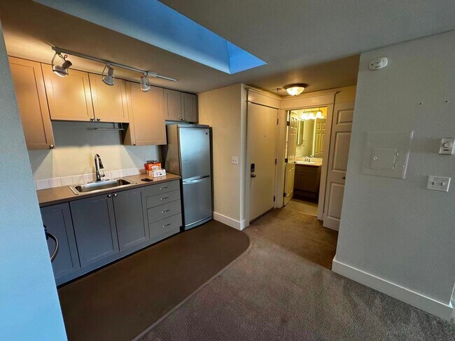 Photo - 1419 Boylston Ave Unit Apt 321