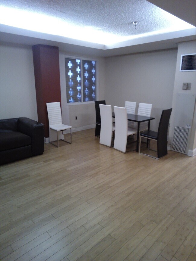 Photo - 444 Highland Ave NE