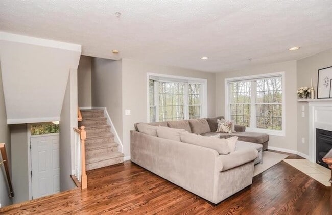 Photo - 14 Georgetown Dr