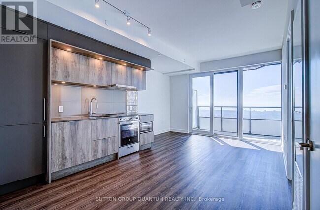 Photo - 448 Burnhamthorpe Rd W Unit 5609