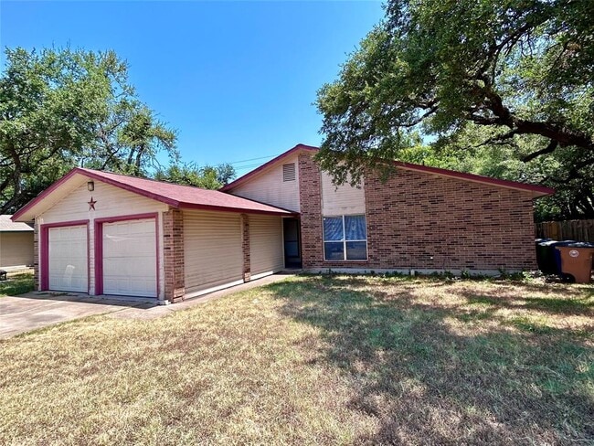 Building Photo - 8802 Pineridge Dr Rental