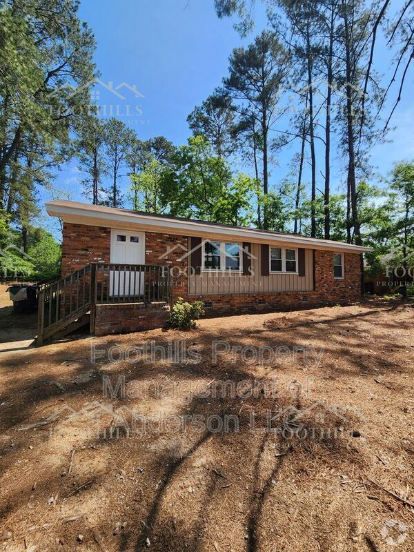 Building Photo - 619 Fairmont Rd Rental