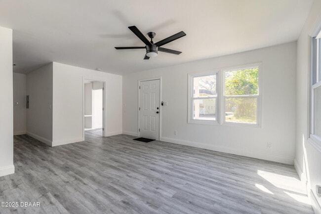 Photo - 138 Kingston Ave