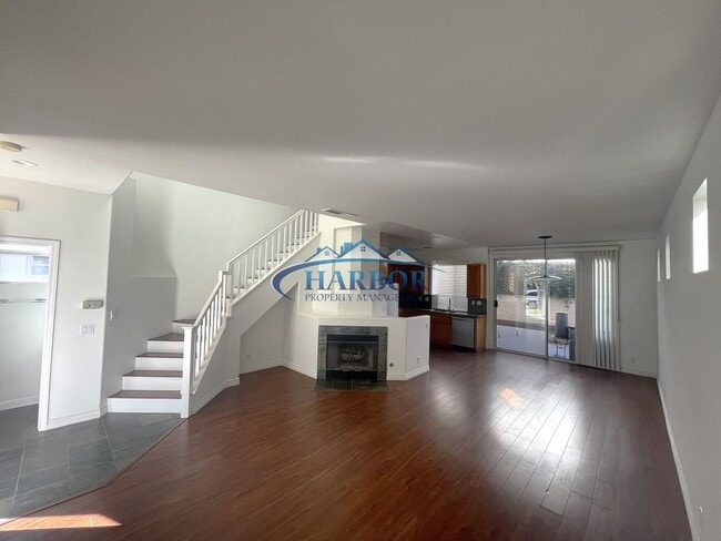 Photo - For Lease: 3 Bed, 2.5 Bath in Gated Parksi...
