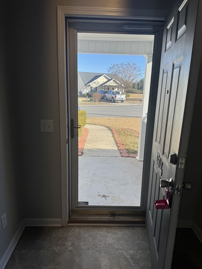 Photo - 1304 Wyngate Dr