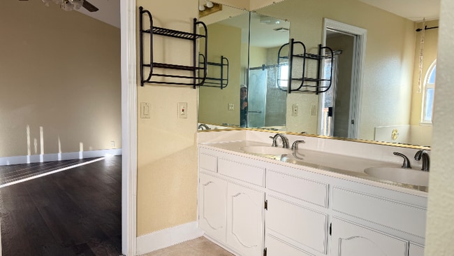 Photo - 1169 Zumstein Ct