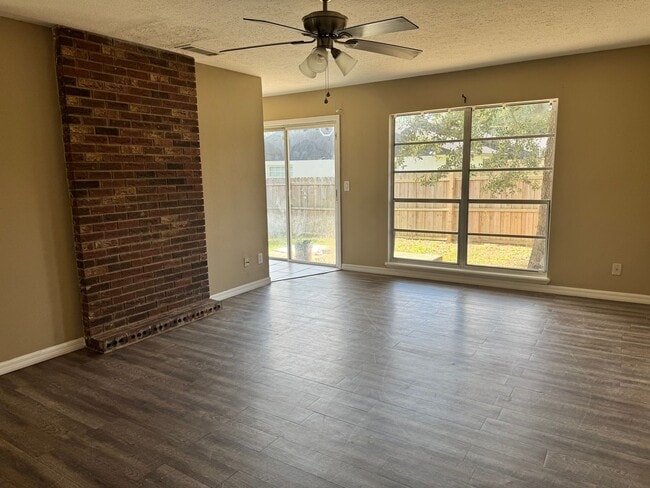 Photo - FOR RENT – 2 Bed / 1 Bath Triplex in Citrus Park, Ocala, FL – Available Now!