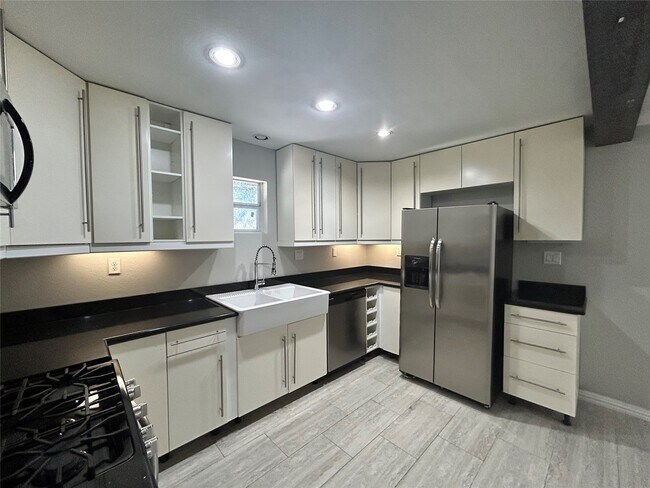 Photo - 219 Marshall St Unit 104