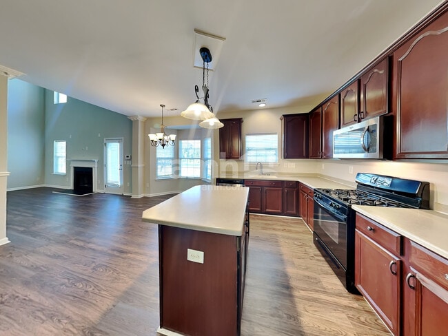 Photo - 5716 Parkstone Drive
