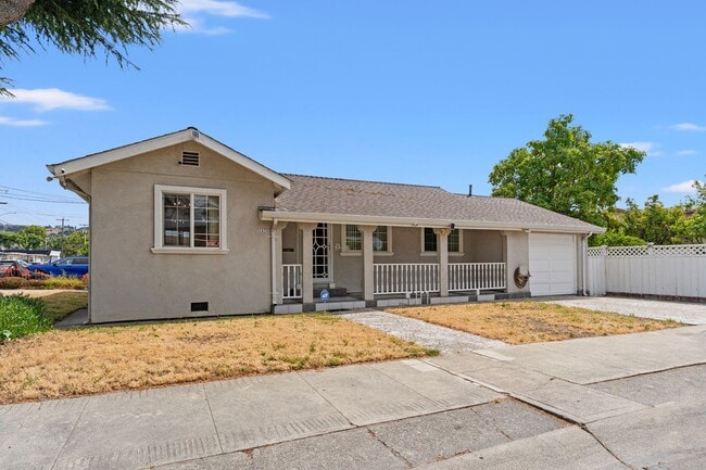 Building Photo - Corner Lot Beauty with Dual Driveways and Upgrades in San Leandro
