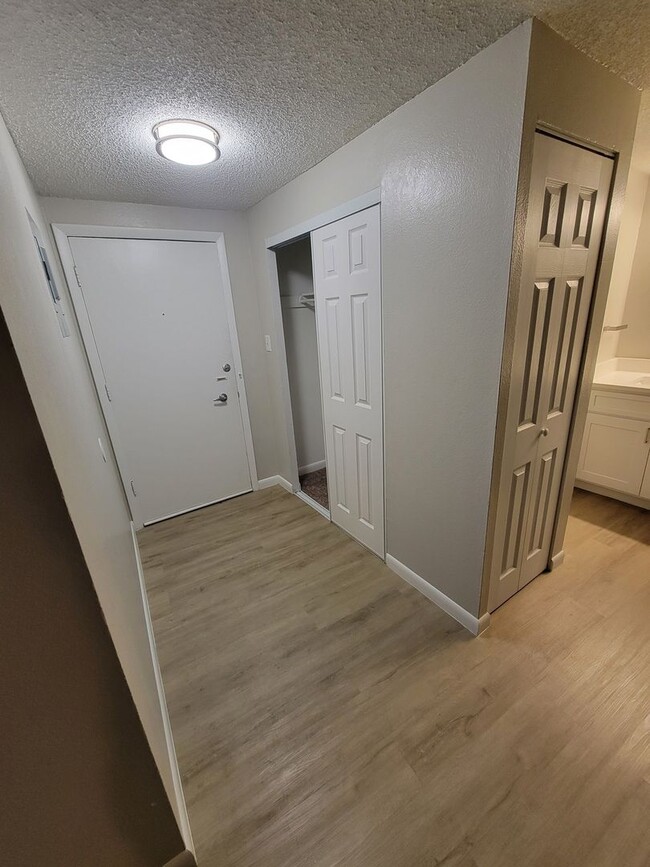 Photo - 1302 S Parker Rd