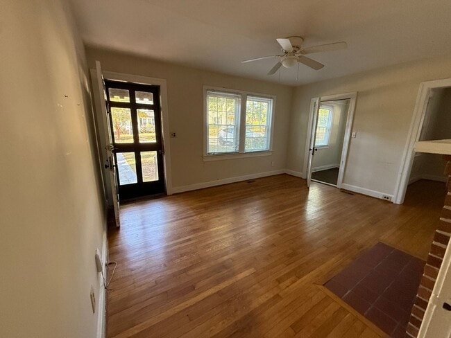 Photo - 1524 Branch St NW