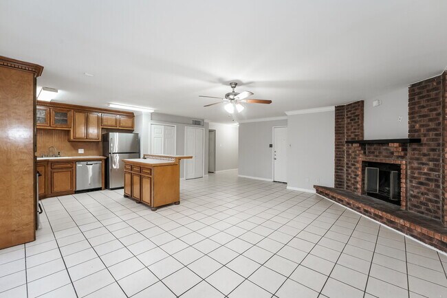 Photo - 2839 Canary Ln