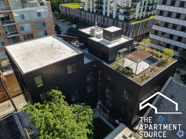 Building Photo - 1712 Oak Ave Unit 403 Rental