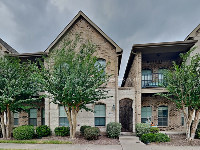 Photo - 4253 Comanche Dr Townhome