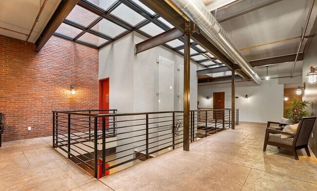 Photo - Luxury Old Town Loft in the Prestigious Magnolia Building