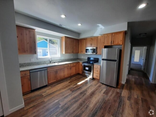 Building Photo - 3220 S 12th St Rental