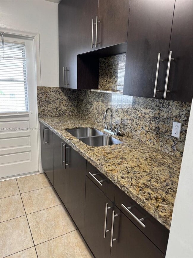 Photo - 5420 Hollywood Blvd Unidad 202