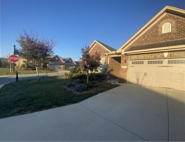 Photo - 101 Fortress Ct