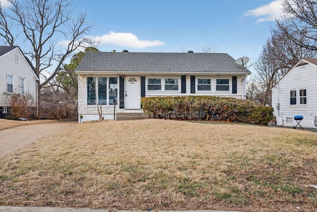 Building Photo - 437 Lancashire Rd