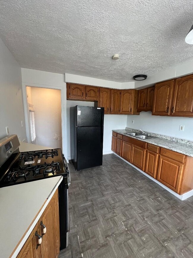 Photo - 14315 Tokay Ave