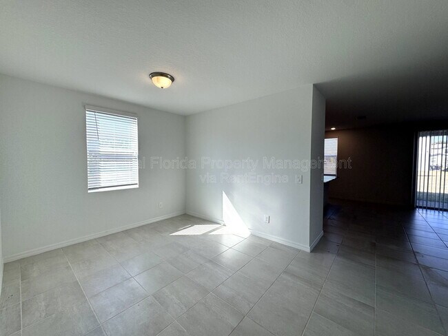 Photo - 2958 Sunstar Dr