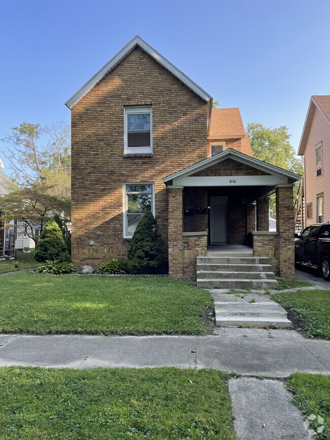 Building Photo - 816 W Ashland Ave Rental