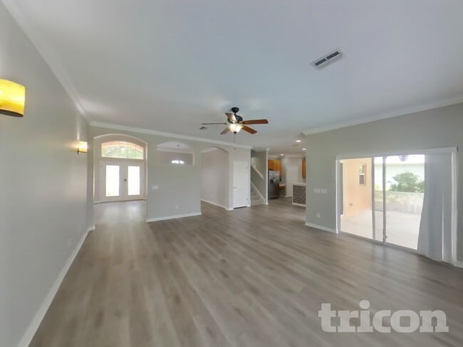 Photo - 16651 Midsummer Ln