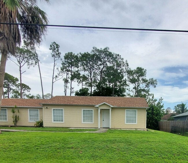 Building Photo - 2433/2435 Lola Avenue S Unit 2435 Rental