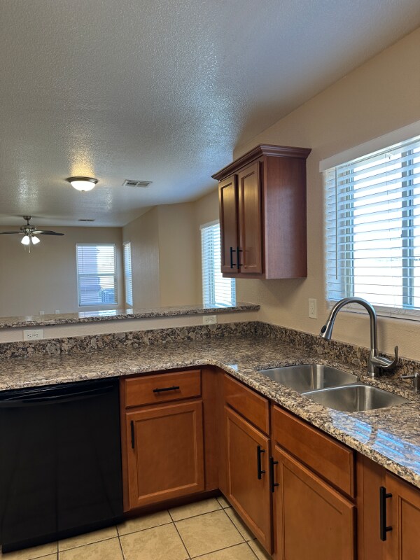 Photo - 6345 Reynolds Dr Unidad C-9