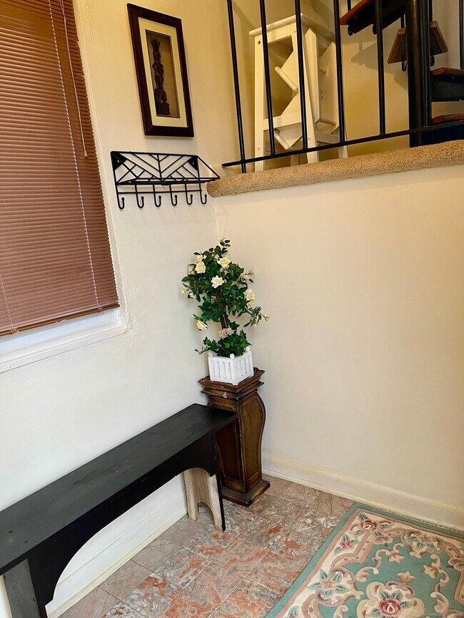 300 Brittany Farms Rd Condo Unit C Condo for Rent in New Britain, CT